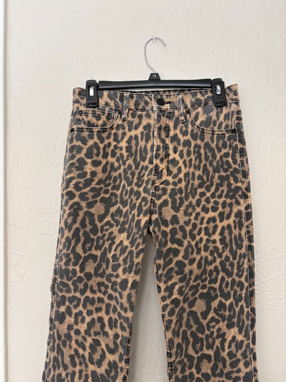 NWOT Good American Good Standard Kick Flare Jeans Leopard Print Size 4/27 - Picture 8 of 8